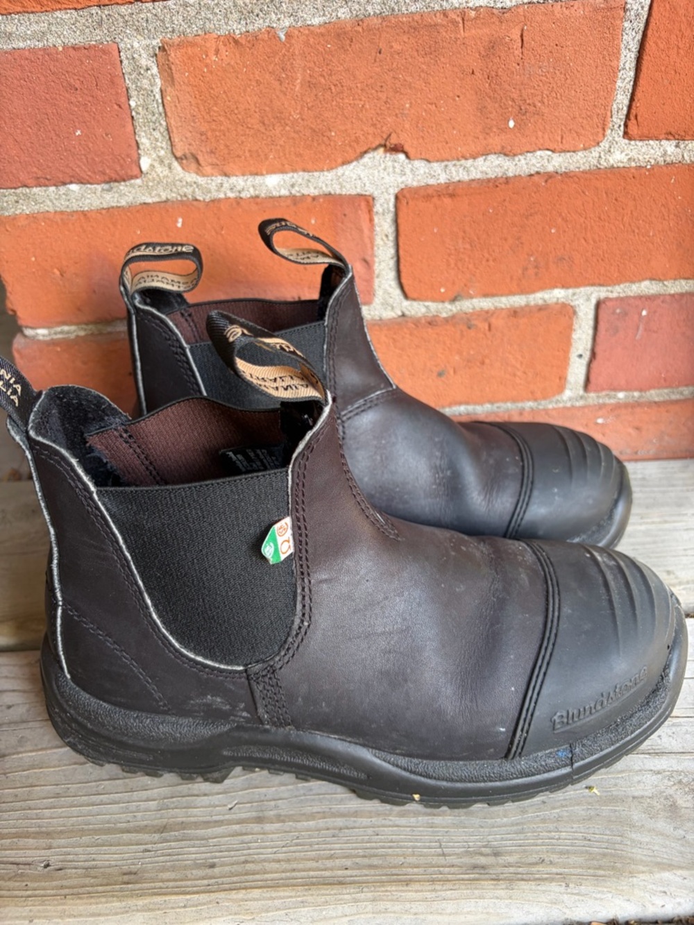 Blundstone steel toe boots